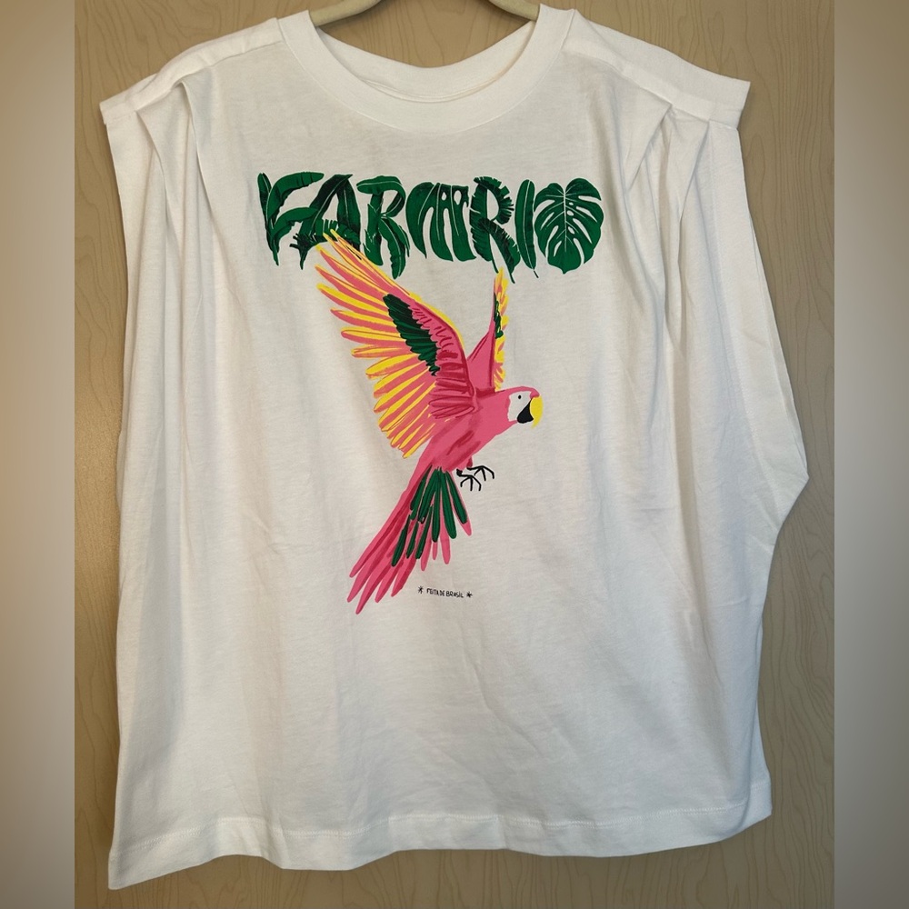 FARM Rio White Tee with Pink and Yellow Parrot Graphic - Picture 2 of 9